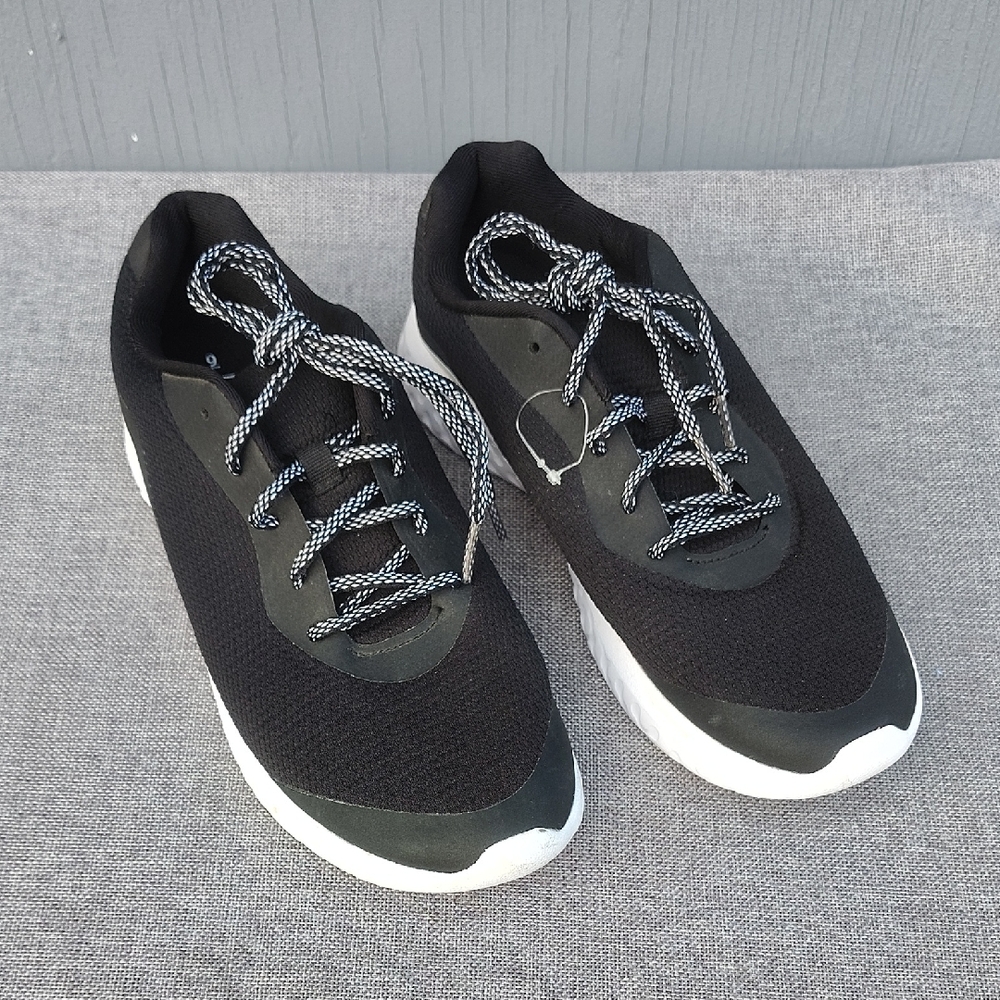 Athletic Work Women's Tenis Shoes Memory Foam Size 9 Black